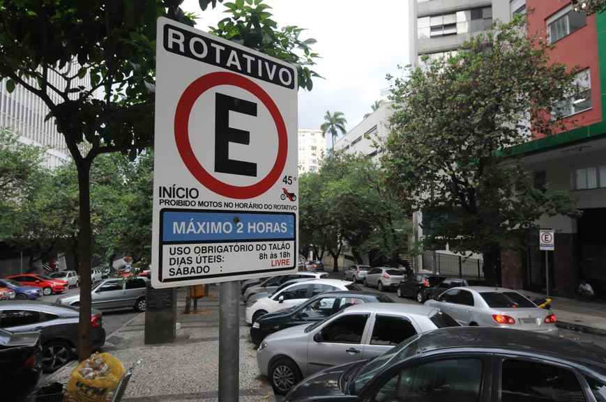 Multas por causa do estacionamento rotativo em BH caem quase 85% durante a pandemia - Túlio Santos/EM/D.A Press - 11/1/17
