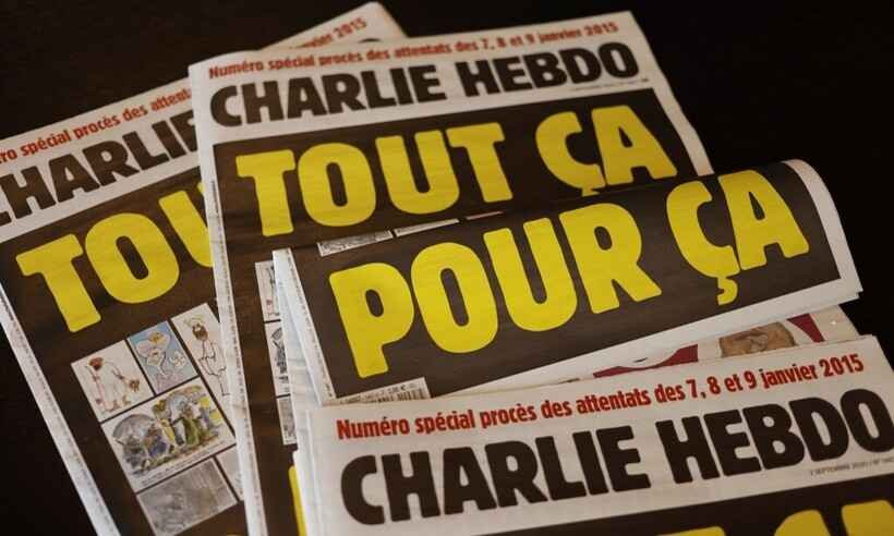 Charlie Hebdo volta a publicar caricaturas de Maomé na véspera de julgamento do atentado - AFP