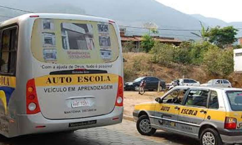 Polícia indicia casal por desacato durante exame de direção em Manhuaçu - Divulgação / Polícia Civil