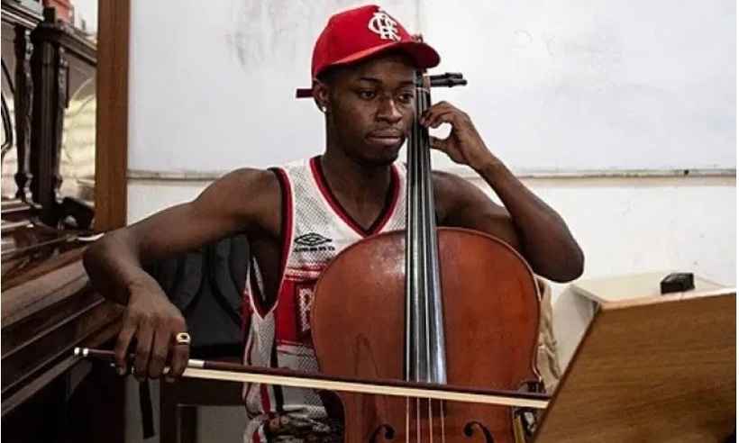 Músico negro que foi acusado por engano é libertado no Rio - Redes sociais/Divulgação