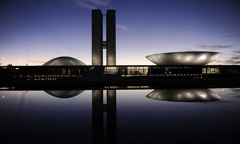 Congresso adia reunião para tratar de medidas para preservar empregos - Wikimedia Commons