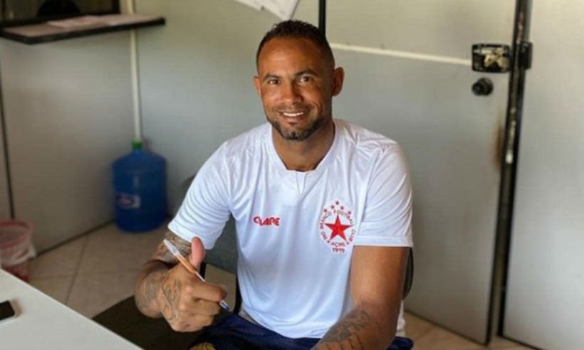 Goleiro Bruno consegue liminar para treinar e jogar sem uso de tornozeleira eletrônica - Divulgação/Rio Branco