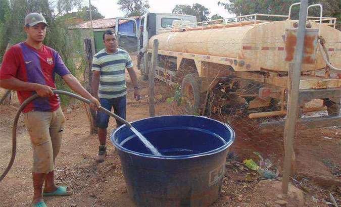 Drama da seca no Norte de Minas é amenizado com dessalinização de água - Luiz Ribeiro/EM/D.A. Press
