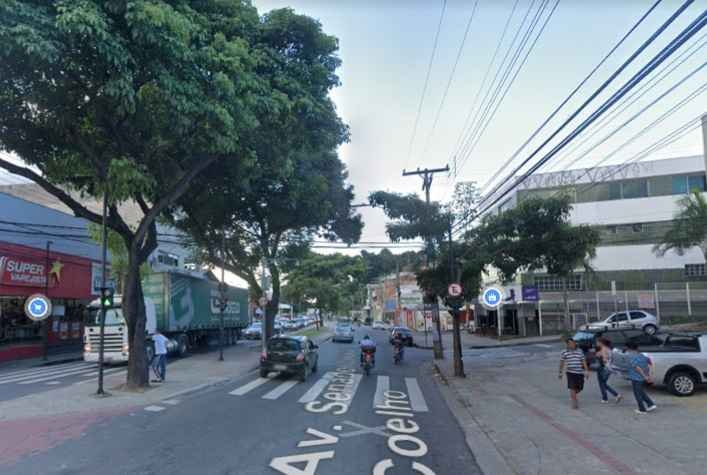 Cliente tenta entrar em loja sem máscara e é esfaqueado no Barreiro - Google Street View/ Reprodução