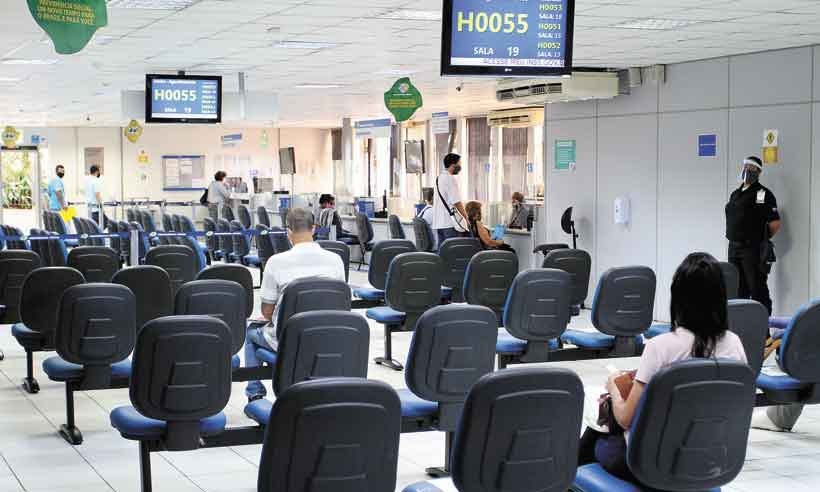 Perícias no INSS têm retorno parcial - Fotos: Edésio Ferreira/EM/D.A Press