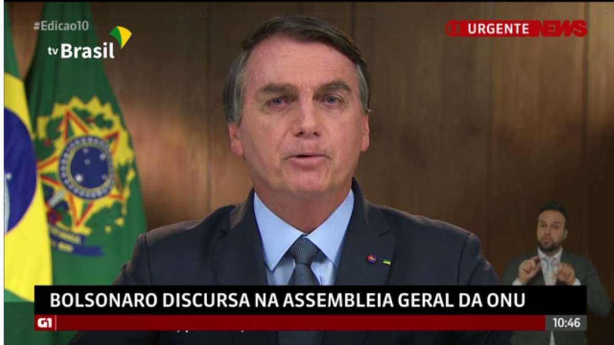 Bolsonaro faz afago em Trump e reitera alinhamento com o presidente dos EUA - Reprodução/TV Brasil