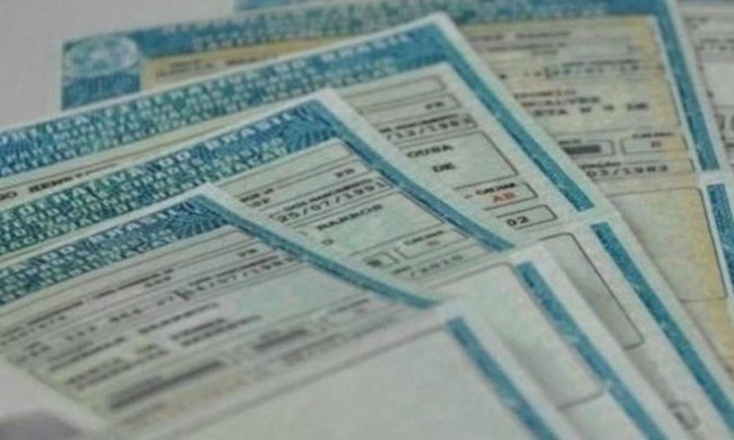 Carteira de motorista passa a ter validade de 10 anos - Agência Brasil