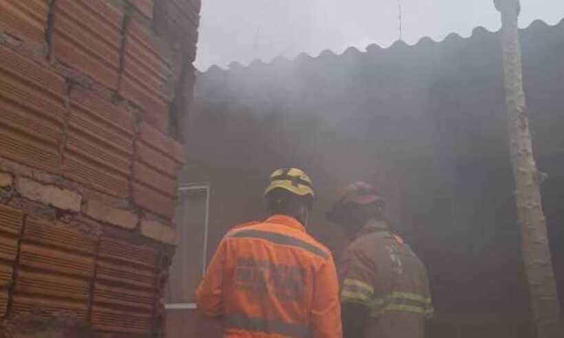 Incêndio em casa em Uberaba teria sido criminoso, dizem bombeiros - Divulgação/ CBMMG