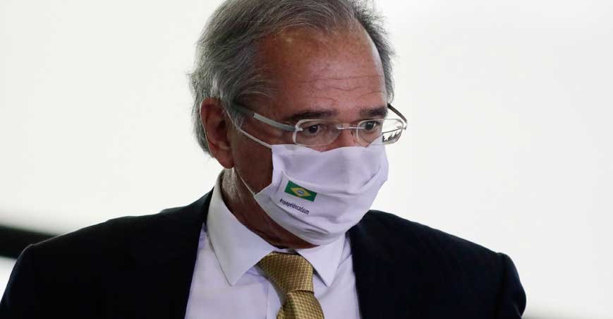 Paulo Guedes insiste na recriação de um imposto nos moldes da CPMF - SERGIO LIMA/AFP - 9/6/20