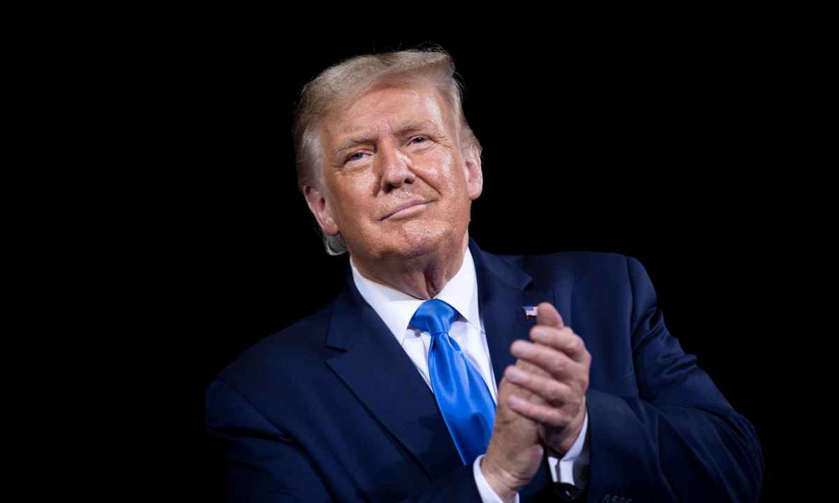 Trump é criticado por sugerir que pode não respeitar resultado das eleições - Brendan Smialowski / AFP

