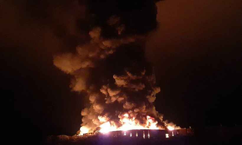 Fábrica de produtos de couro pega fogo em Dores de Campos - Corpo de Bombeiros/Divulgação