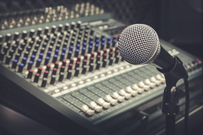 No Dia Nacional do Rádio, profissionais revelam como aliar tecnologia à antiga forma de comunicar - Educa Mais Brasil