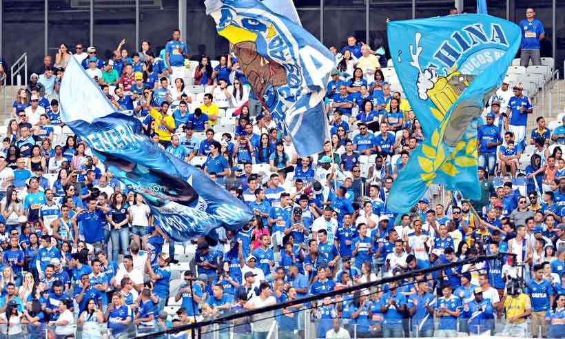 O que move o Cruzeiro e o cruzeirense é resistir por amor - JUAREZ RODIGUES/EM/D.A PRESS - 6/8/17
