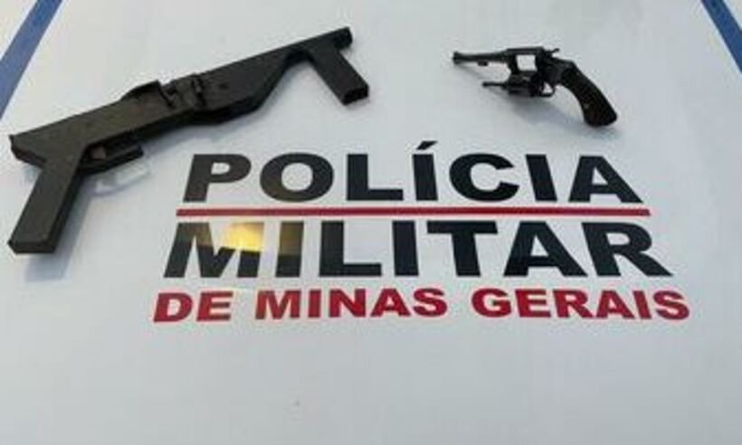 Procurados por envolvimento com drogas, quatro são presos na Vila Bambirra - PMMG/divulgação