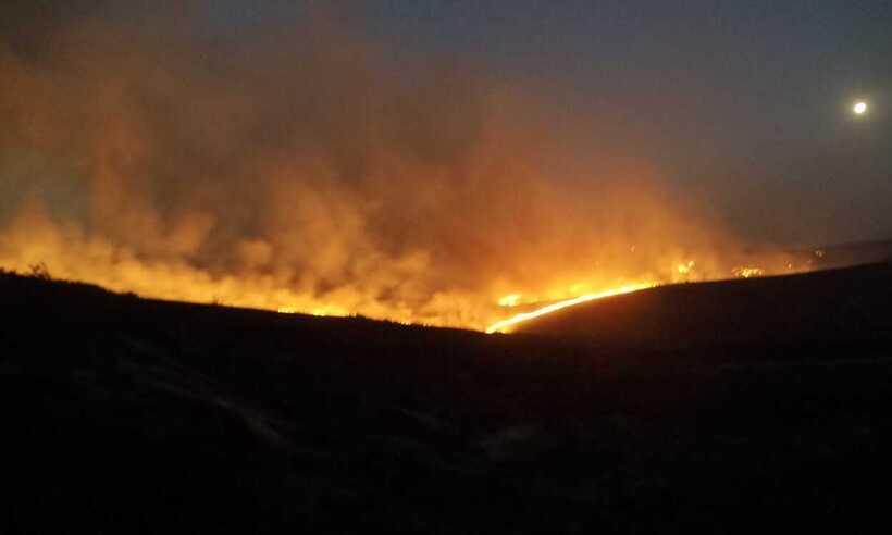 ''Estávamos apagando o fogo de um penhasco'', diz brigadista sobre incêndio na Serra do Cipó - Guilherme Duarte/Divulgação