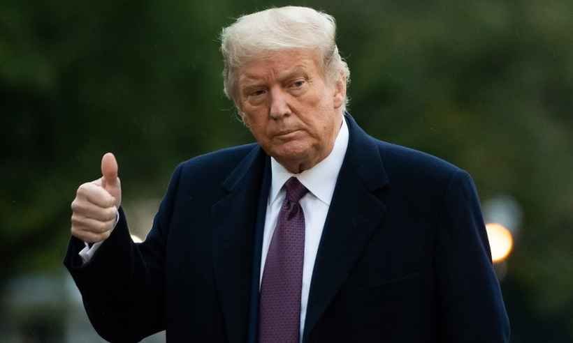 Trump e Melania testam positivo para COVID-19 e iniciam quarentena - SAUL LOEB / AFP