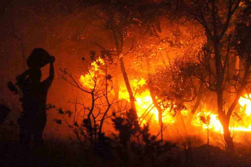 Serra do Cipó: fumaça de incêndios é risco para a saúde da população - Leandro Couri/EM/D.A Press