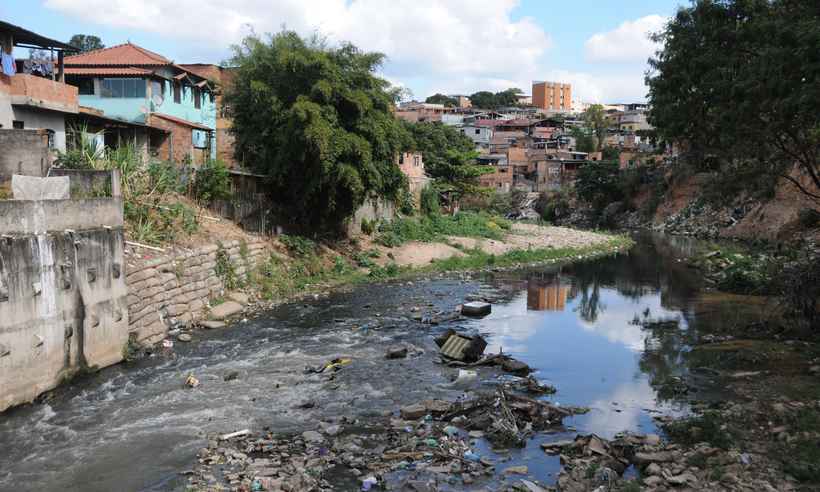 Aumenta carga de coronavírus nos esgotos de BH, e estimativa de casos salta para 220 mil - Juarez Rodrigues/EM/D.A Press