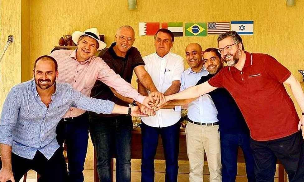 Bolsonaro almoça com embaixadores de EUA, Israel, Bahrein e Emirados Árabes - Reprodução/Facebook Jair Bolsonaro