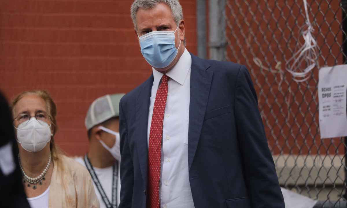 Prefeito de NY defende volta do confinamento em nove bairros para frear COVID-19 - Spencer Platt/Getty Images/AFP