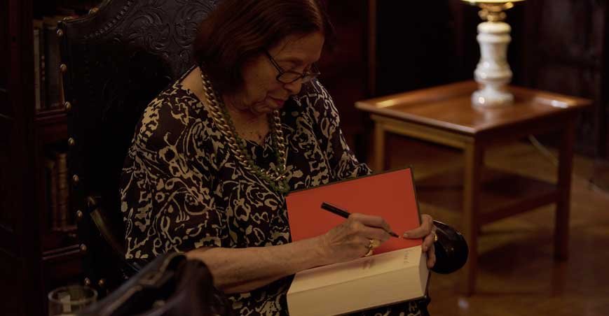 Nélida Piñon escreve sobre o que move os portugueses - Curta!/Divulgação