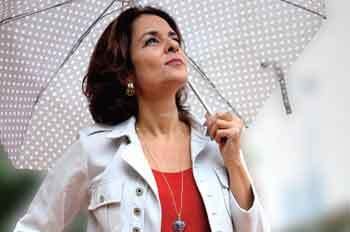 Cláudia Gabriel lança seu segundo livro em live nesta quarta - Érick Araújo/divulgação