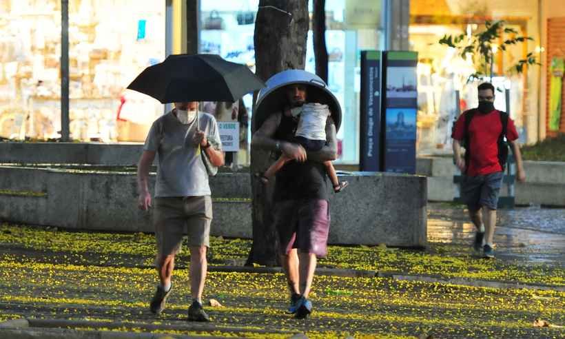 Tempo em BH: chuva continua nesta terça-feira (6/1)? Veja a previsão - Túlio Santos/EM/D.A. Press