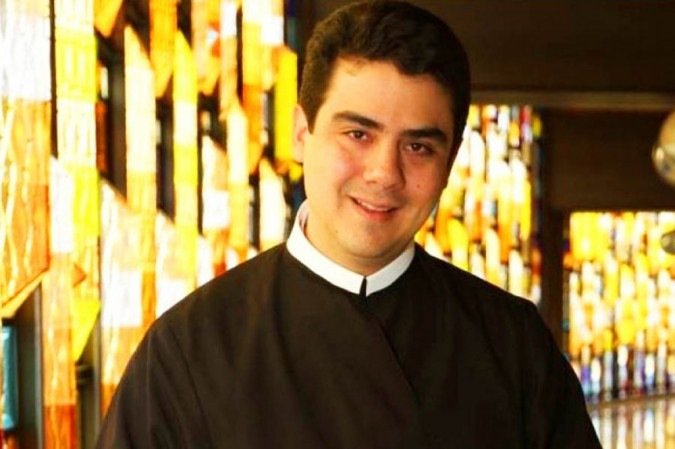 MP pede reabertura das investigações contra padre Robson de Oliveira - Reprodução