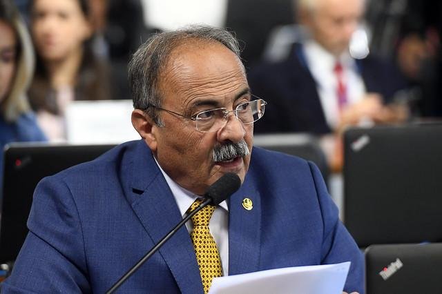'Com raiva, enfiou a mão na cueca e sacou R$ 17, 9 mil': veja como foi a apreensão de maços de dinheiro entre as nádegas do senador Chico Rodrigues - Agência Brasil/Reprodução
