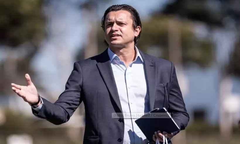 Sérgio crê em arrancada do Cruzeiro, mas traça planos em caso de permanência na Série B - Bruno Haddad/Cruzeiro