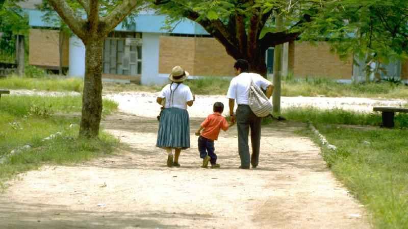A história por trás da foto mais emblemática da luta para erradicar a pólio na América Latina - Armando Waak/OPS