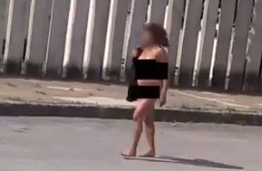 Mulher é flagrada andando nua pelas ruas do Barreiro, em BH; veja vídeo - Reprodução