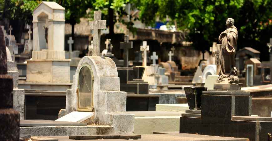 Rotina alterada nos cemitérios do Sul de Minas e na Região Metropolitana de BH - Gladyston Rodrigues/EM/D.A Press
