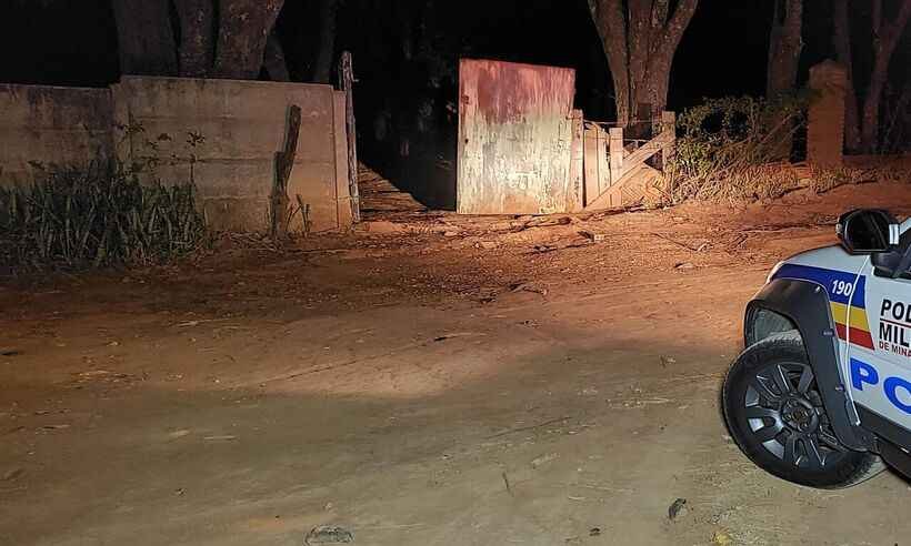 Caseiro encontra homem com ferimento na cabeça e desacordado em Passos - Facebook/Reprodução