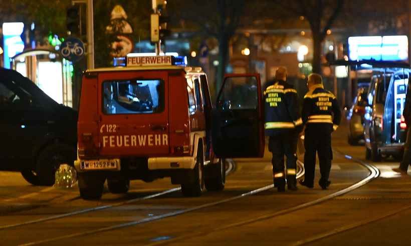 Ataques coordenados terminam com ao menos 2 mortos e vários feridos em Viena - Joe Klamar / AFP

