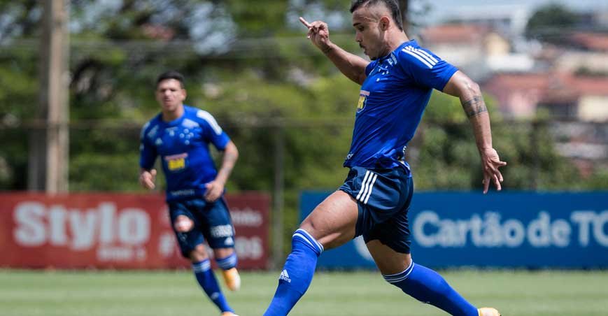 William Pottker tem chance de ser a novidade ao lado de Moreno - GUSTAVO ALEIXO/CRUZEIRO