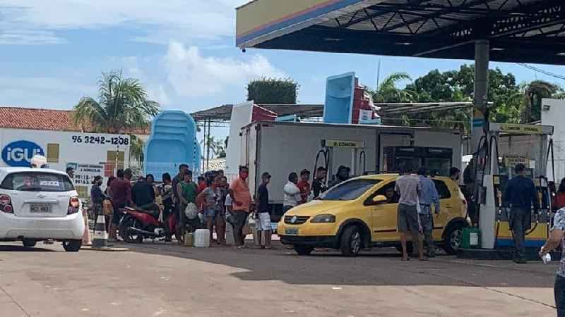 Com comida estragando e usando água da chuva, moradores do Amapá relatam desespero: 'Estamos abandonados' - Luccas Cavalcante