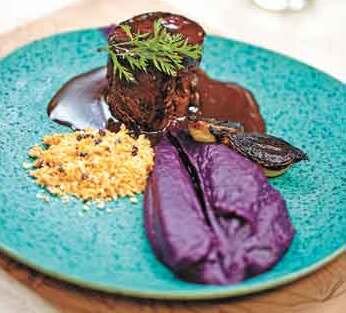 Caio Soter se aproxima do público em nova casa, que serve comida descomplicada - Sunday Slices/Divulgação