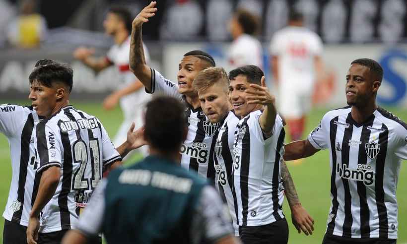 Galo goleia e humilha o Flamengo no Mineirão - Alexandre Guzanshe/EM/D.A Press