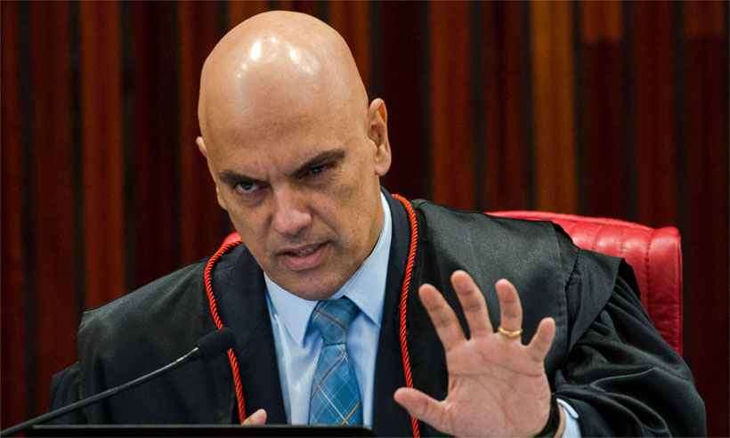 Alexandre de Moraes é diagnosticado com COVID-19 e vai trabalhar de casa - Agência Brasil 