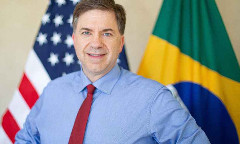 Após Bolsonaro falar em 'pólvora', embaixador americano exalta força militar - Embaixada dos EUA/Reprodução 