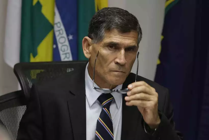 General Santos Cruz critica declarações de Bolsonaro: ''Ganhou de quem? Vergonha!'' -  Fabio Rodrigues Pozzebom/Agencia Brasil