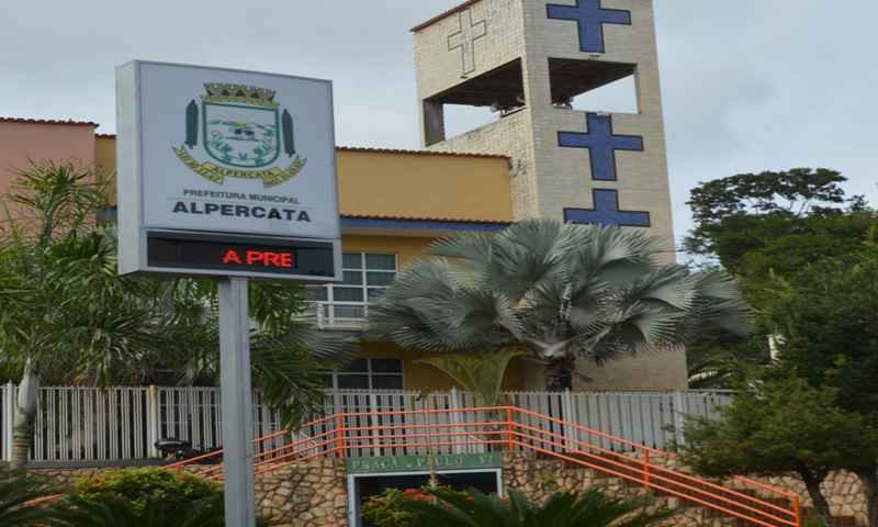 Candidato em Alpercata diz ter sido vítima de fraude em auxílio de R$ 600 e contesta 'patrimônio milionário' - Prefeitura de Alpercata/Reprodução
