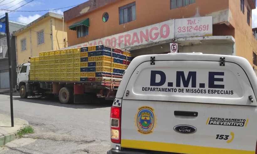 Inspeção fecha abatedouro ilegal de frangos na Região Oeste de BH - Divulgação/Guarda Municipal