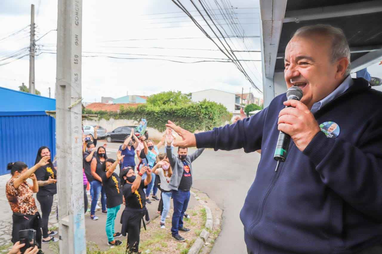 Curitiba: Rafael Greca (DEM) é reeleito prefeito, com 59,77% - Reprodução/Facebook