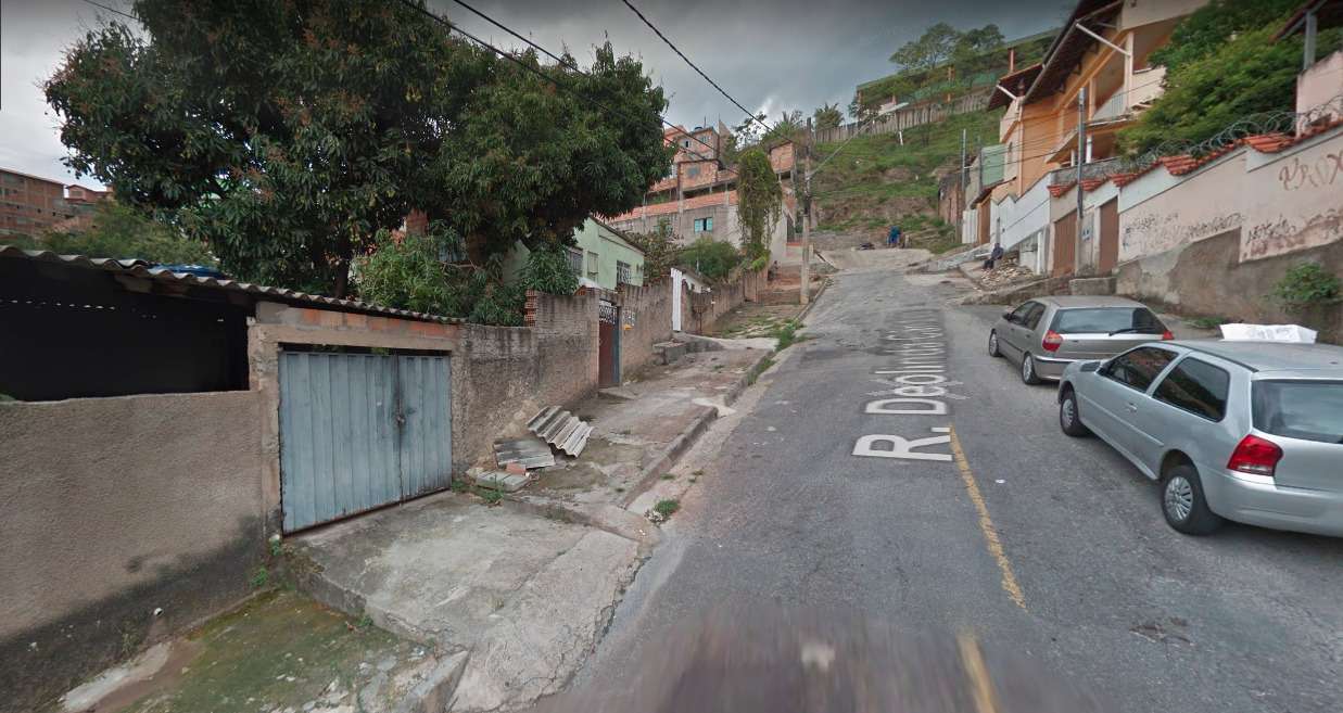 Susto no Boa Vista: telhado voa e cai em cima da rede elétrica - Reprodução/Google Maps
