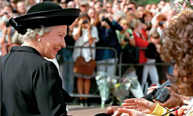 Documentário sobre rainha Elizabeth é versão não ficção de The crown - adrian Dennis/ National Geographic