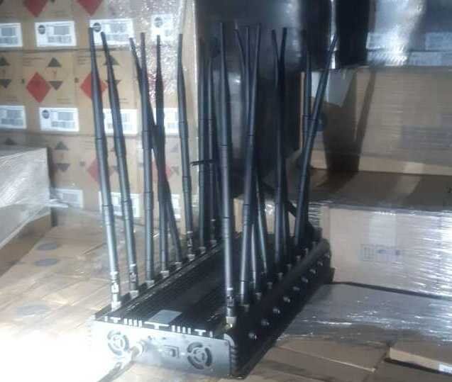 Carga de cosméticos avaliada em quase R$ 1 milhão é apreendia em Pouso Alegre - Divulgação/Polícia Rodoviária Federal