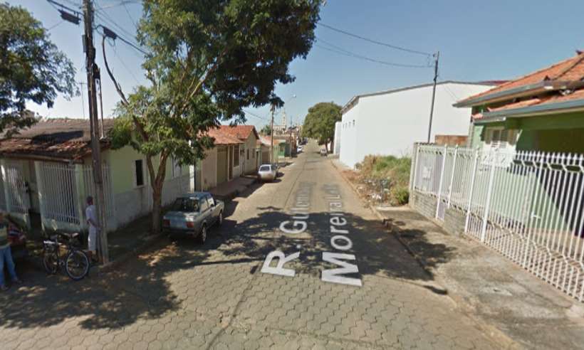 Homem mata mulher e é preso andando de bicicleta próximo ao local do crime - Google Street View