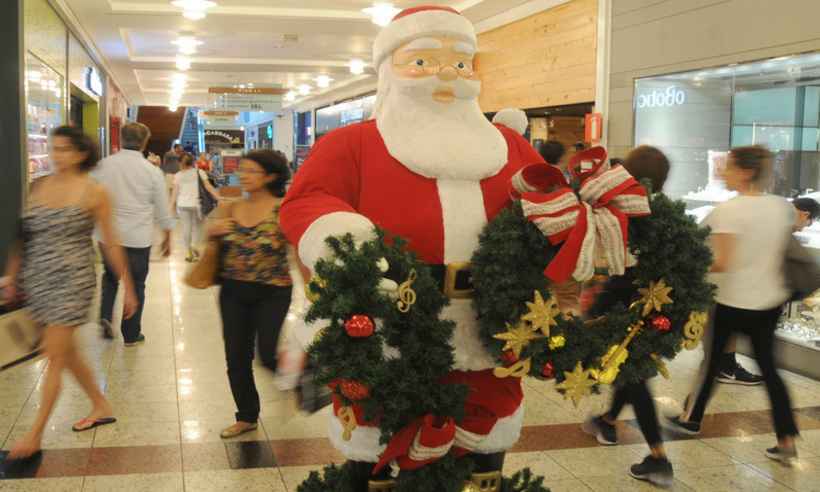 Vendas de Natal devem movimentar R$ 3,26 bilhões, aponta pesquisa da CDL/BH - Tulio Santos/EM/D.A Press - 26/12/2017 